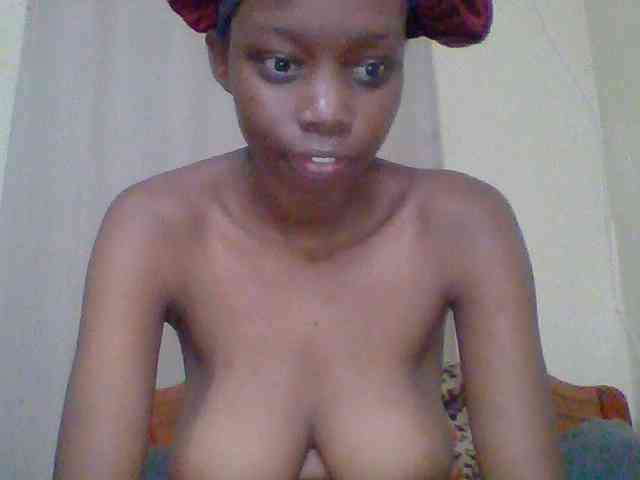 Modèle: Sexyebonyxx