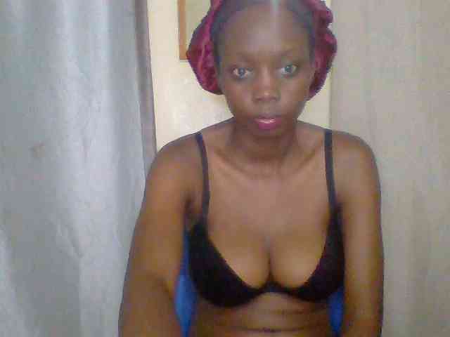 Sexyebonyxx webcam