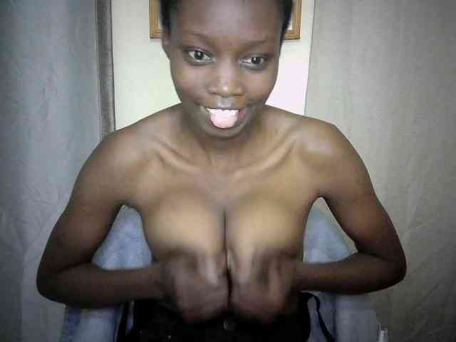 Sexyebonyxx webcam