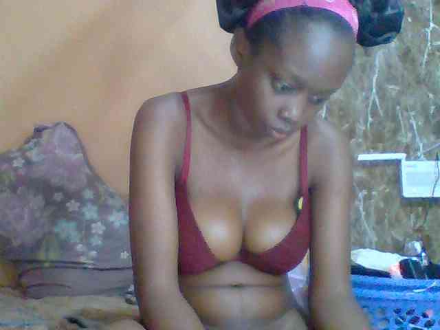 Sexyebonyxx webcam