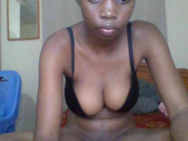 Sexyebonyxx webcam