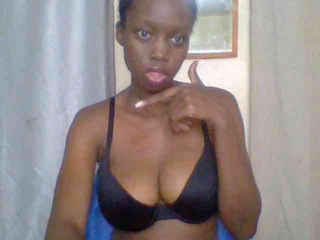 Sexyebonyxx webcam