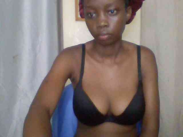 Sexyebonyxx webcam