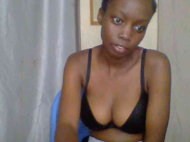 Modèle: Sexyebonyxx