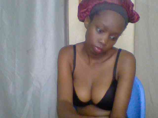Sexyebonyxx webcam