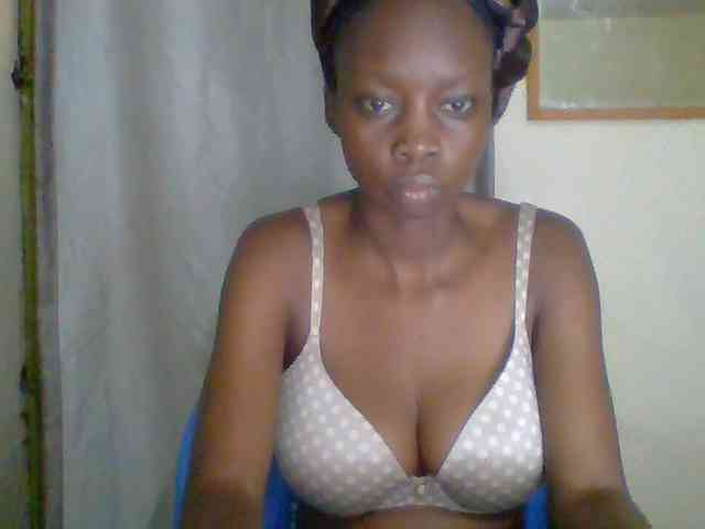 Sexyebonyxx webcam