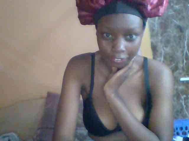 Sexyebonyxx webcam