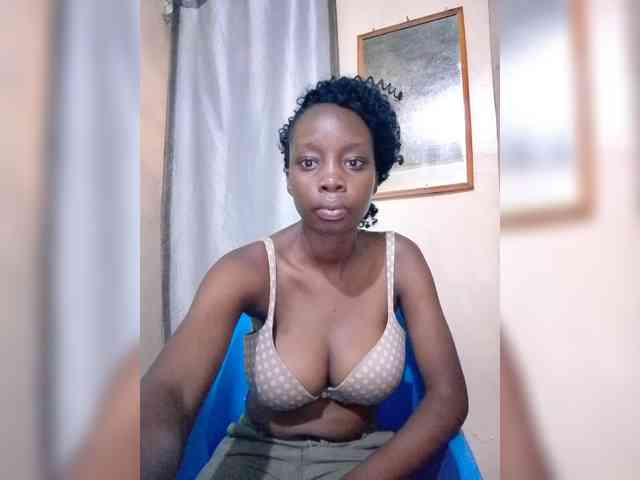Sexyebonyxx webcam