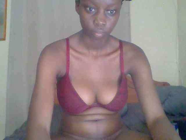 Sexyebonyxx webcam