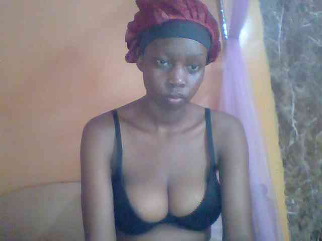Sexyebonyxx webcam