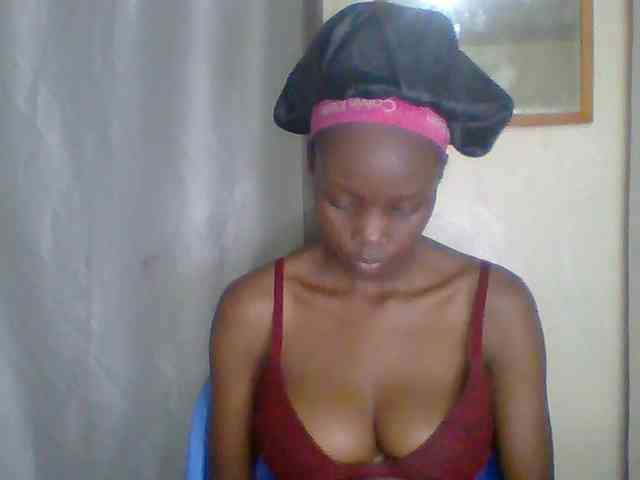 Sexyebonyxx webcam