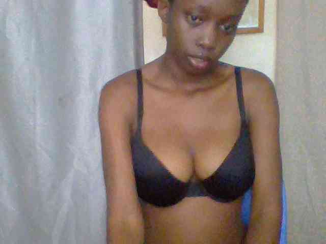 Sexyebonyxx webcam