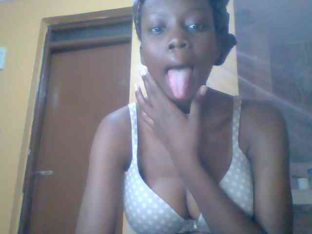 Sexyebonyxx webcam