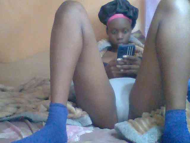 Sexyebonyxx webcam