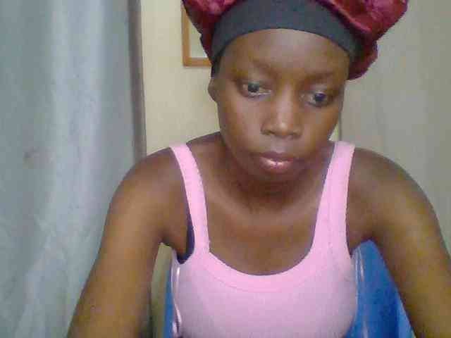 Modèle: Sexyebonyxx