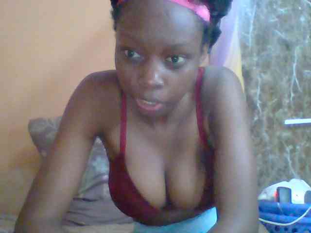 Modèle: Sexyebonyxx