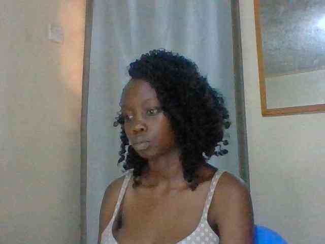 Sexyebonyxx webcam