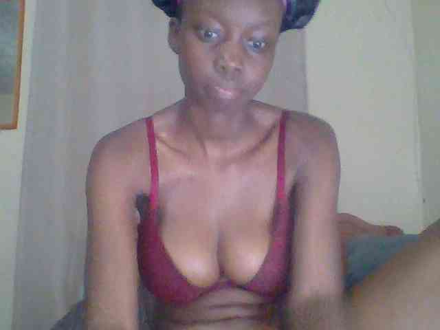 Sexyebonyxx webcam