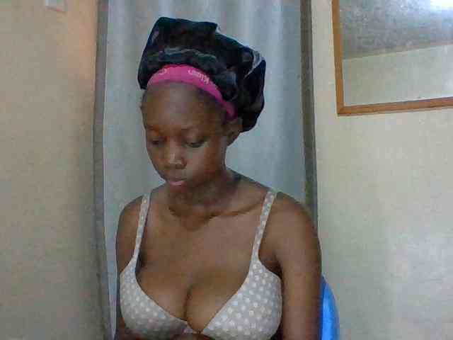 Sexyebonyxx webcam