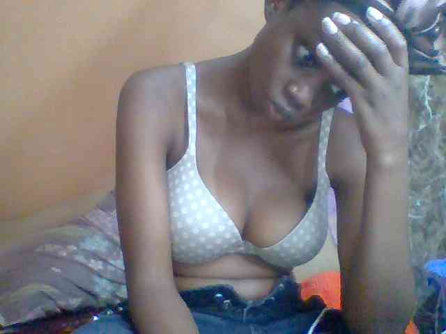 Sexyebonyxx webcam