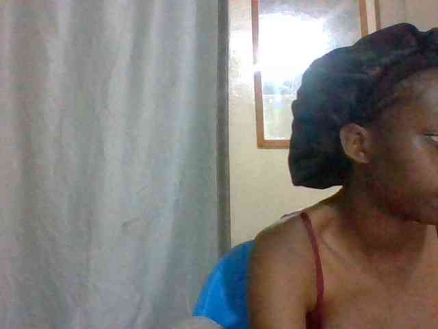 Sexyebonyxx webcam