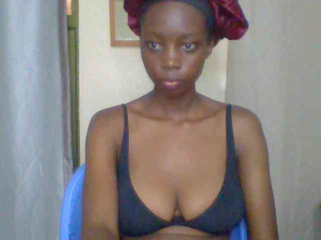 Sexyebonyxx webcam