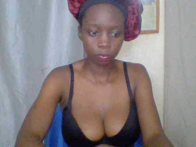 Sexyebonyxx webcam