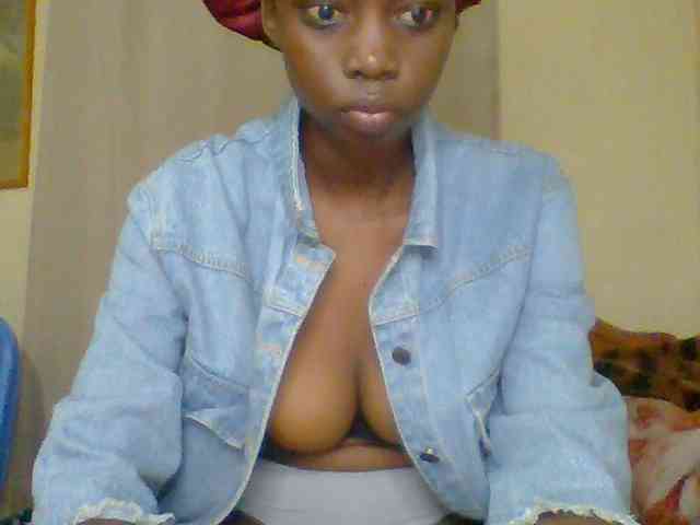 Sexyebonyxx webcam