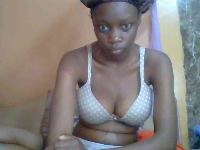 Sexyebonyxx webcam