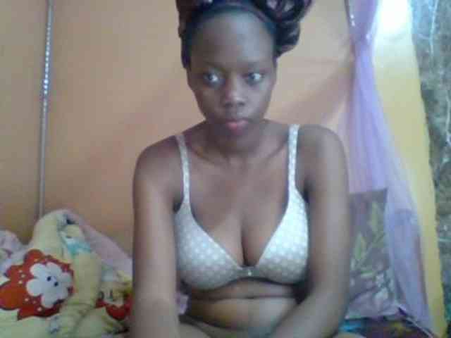 Sexyebonyxx webcam