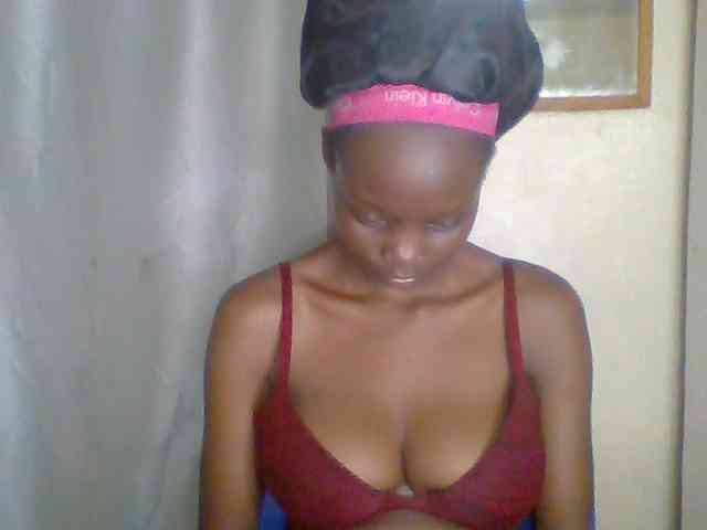 Sexyebonyxx webcam