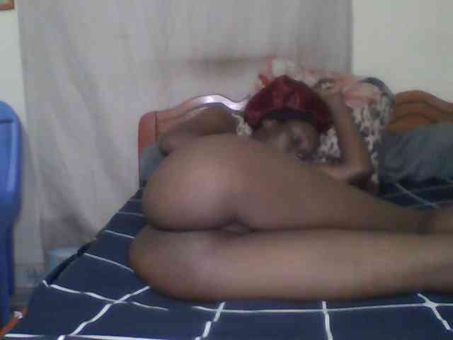 Sexyebonyxx webcam