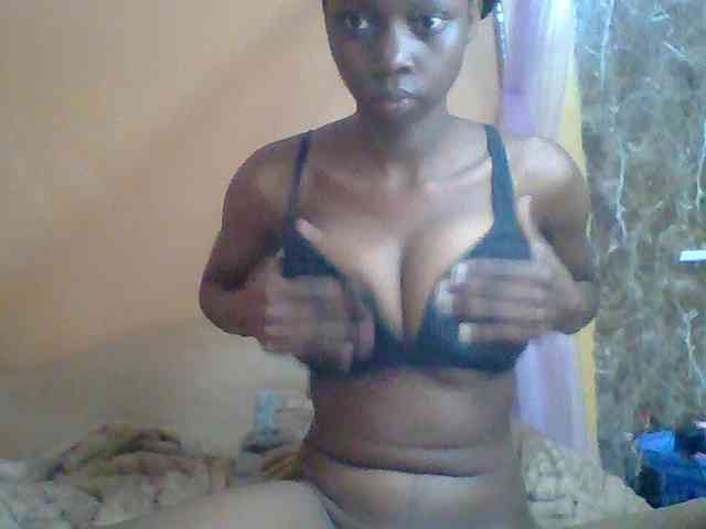 Sexyebonyxx webcam