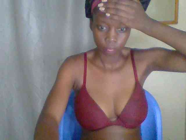 Modèle: Sexyebonyxx