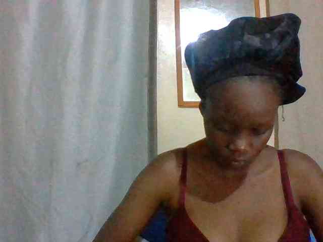 Sexyebonyxx webcam