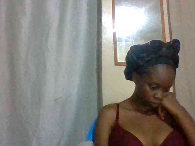 Sexyebonyxx webcam