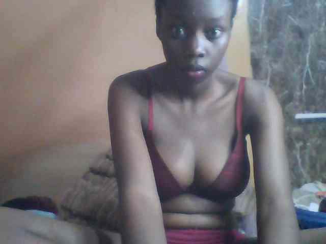 Sexyebonyxx webcam
