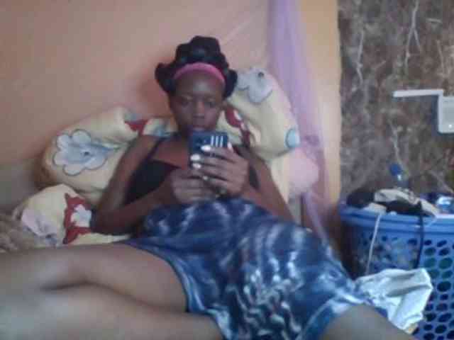 Sexyebonyxx webcam