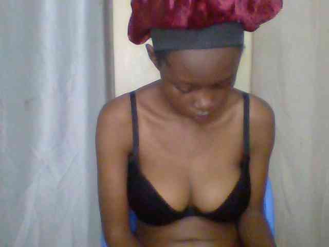 Sexyebonyxx webcam