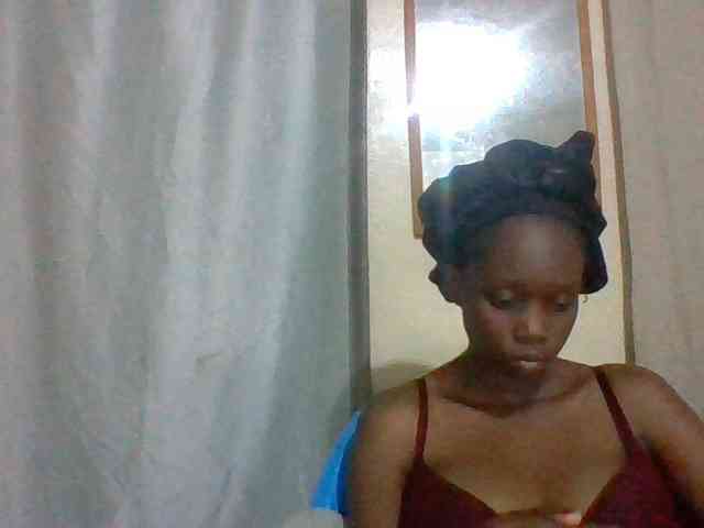 Sexyebonyxx webcam