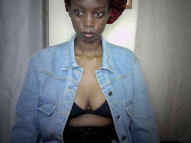 Sexyebonyxx webcam