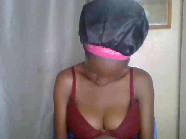Sexyebonyxx webcam