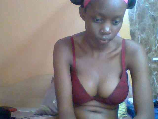 Sexyebonyxx webcam