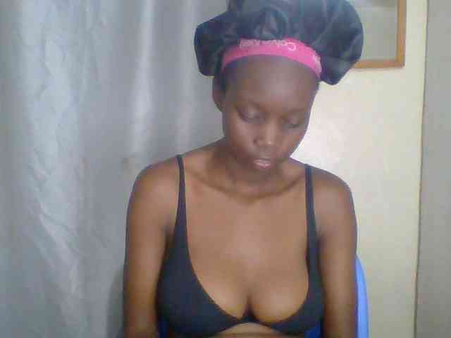 Sexyebonyxx webcam