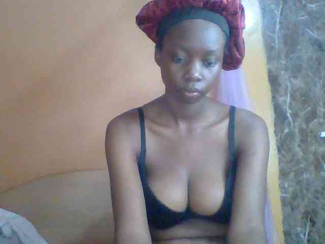 Sexyebonyxx webcam