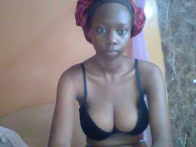 Modèle: Sexyebonyxx