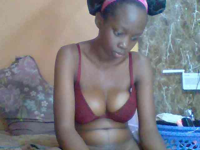Sexyebonyxx webcam