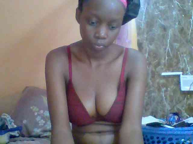 Sexyebonyxx webcam