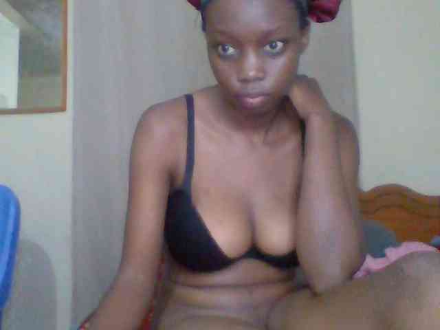 Modèle: Sexyebonyxx
