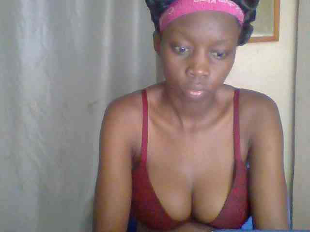 Sexyebonyxx webcam